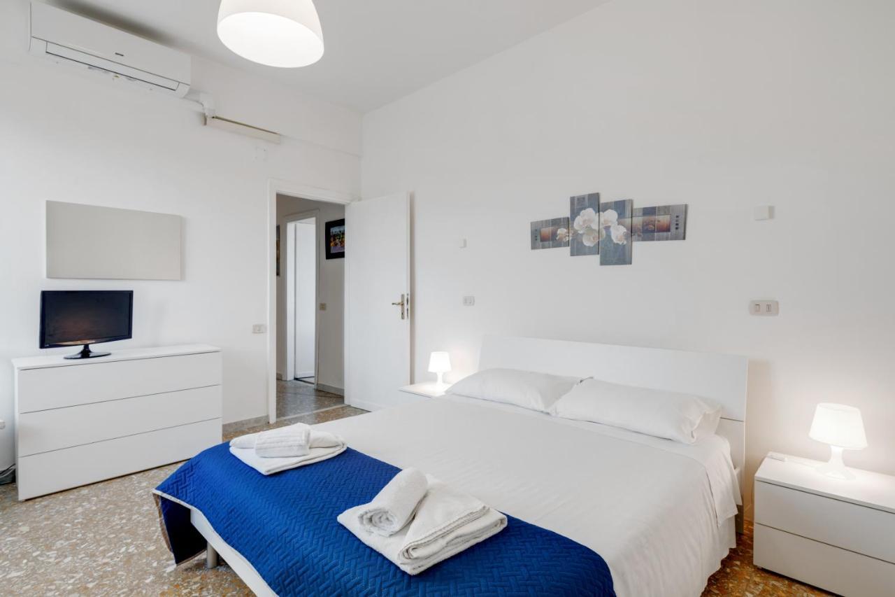 Lulli Cozy Apartment With Balcony Florence Buitenkant foto