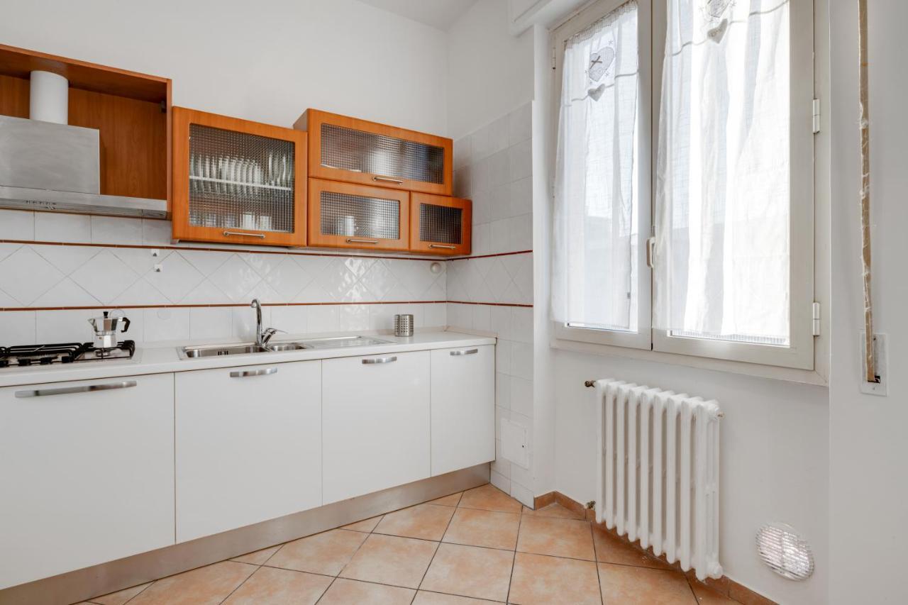 Lulli Cozy Apartment With Balcony Florence Buitenkant foto
